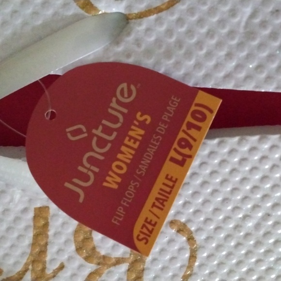 NEW BRIDE THONG SANDALS WITH BACHELORETTE SIGN. SZ L(9-10) - Picture 2 of 8